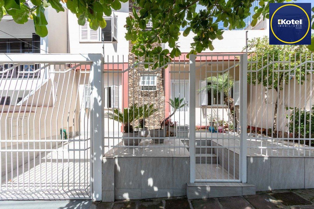 Sobrado para Venda - 150m², 3 dormitórios, sendo 1 suites, 1 vaga - Morro Santana