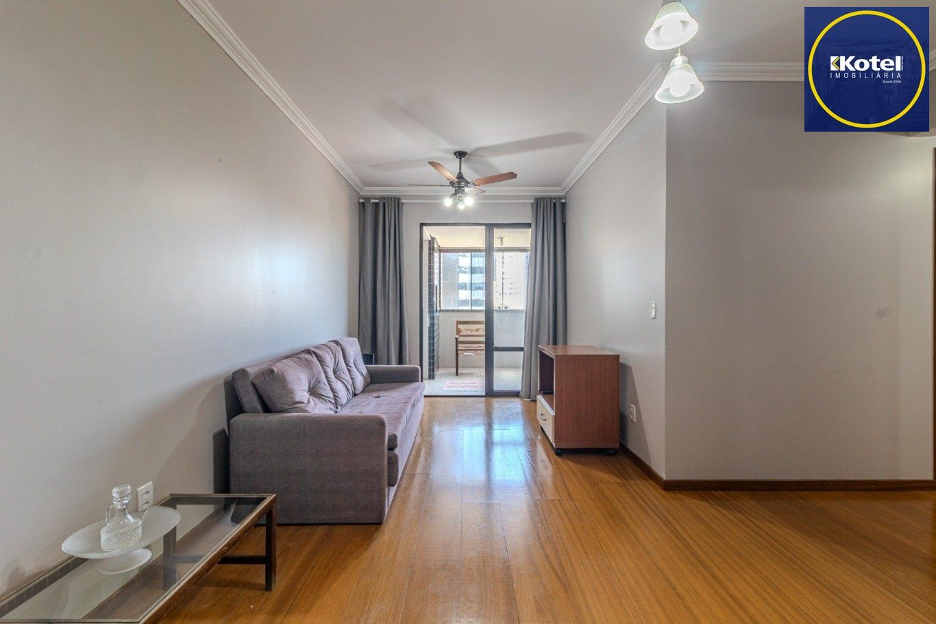 Apartamento com 2 quartos, vaga dupla - Bairro Petrópolis