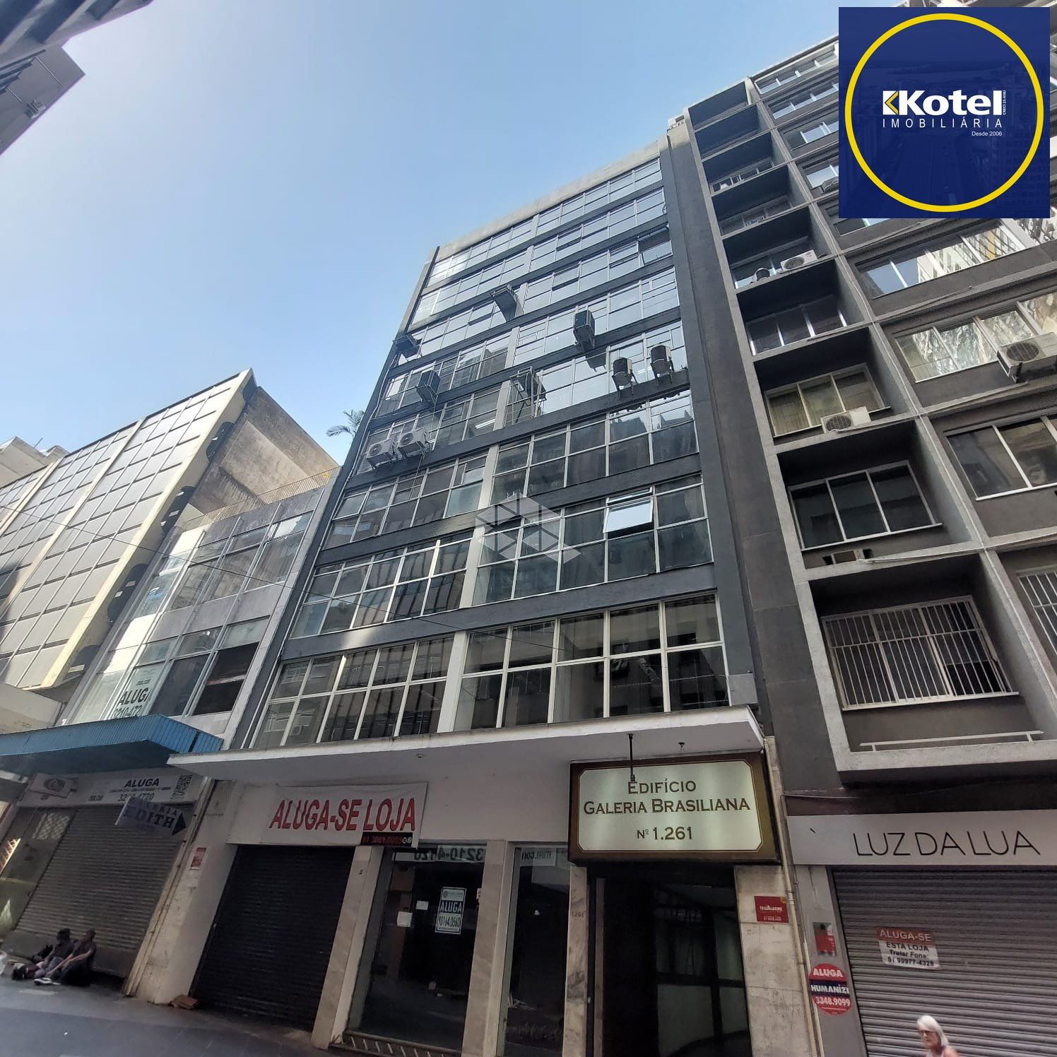 FACHADA-DO-EDIFICIO-COMERCIAL