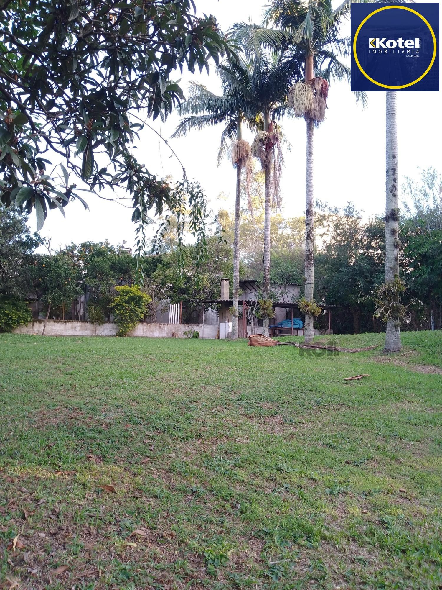 Casa 4 dormitórios, terreno com 1639m² à venda no Morro Santana