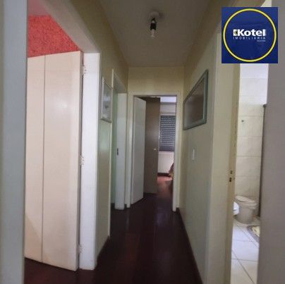Apartamento de 2 dormitórios, semi mobiliado, ensolarado para venda no bairro Cidade Baixa em Porto Alegre/RS.