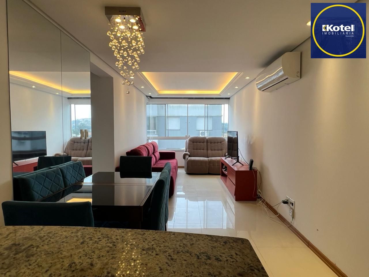 Apartamento 57 m2, 2 dormitórios com 1 vaga coberta!
