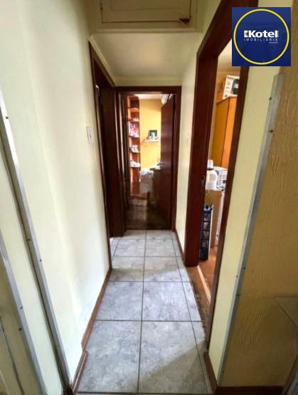 Apartamento no Centro de 2 dormitórios DESOCUPADO