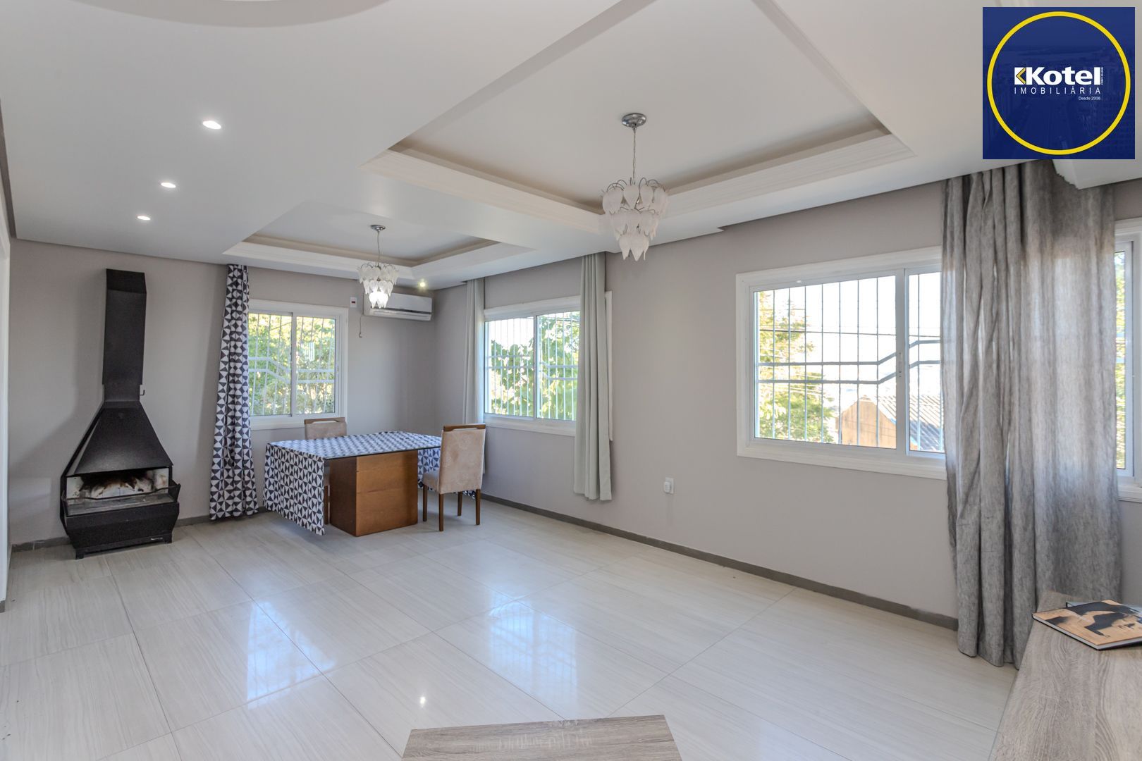 Casa sobrado no Morro Santana de 2 dormitórios e 2 vagas