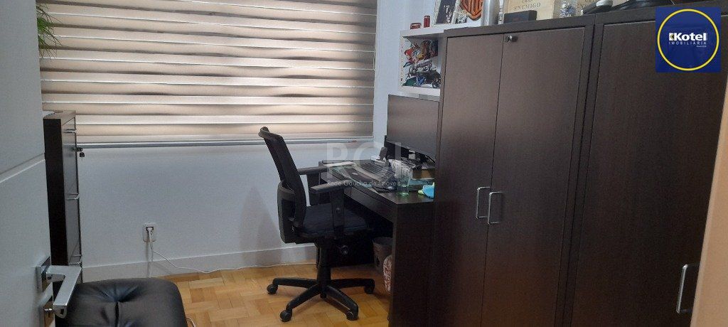 Apartamento para Venda - 143.28m², 3 dormitórios, sendo 1 suites, 1 vaga - Petrópolis