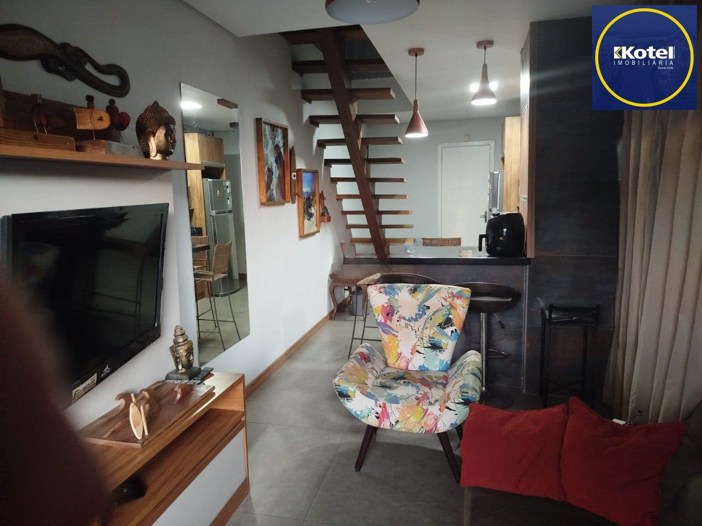 Casa com 156m², 4 dormitórios, 3 vagas no Ecoville.