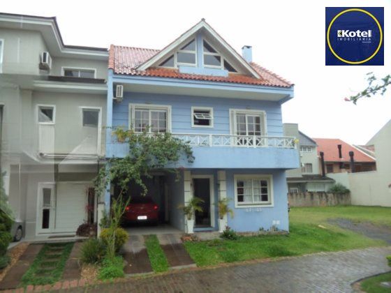 Casa com 4 dormitórios, 1 suíte, 260 m² privativos, 3 vagas no Ecoville.