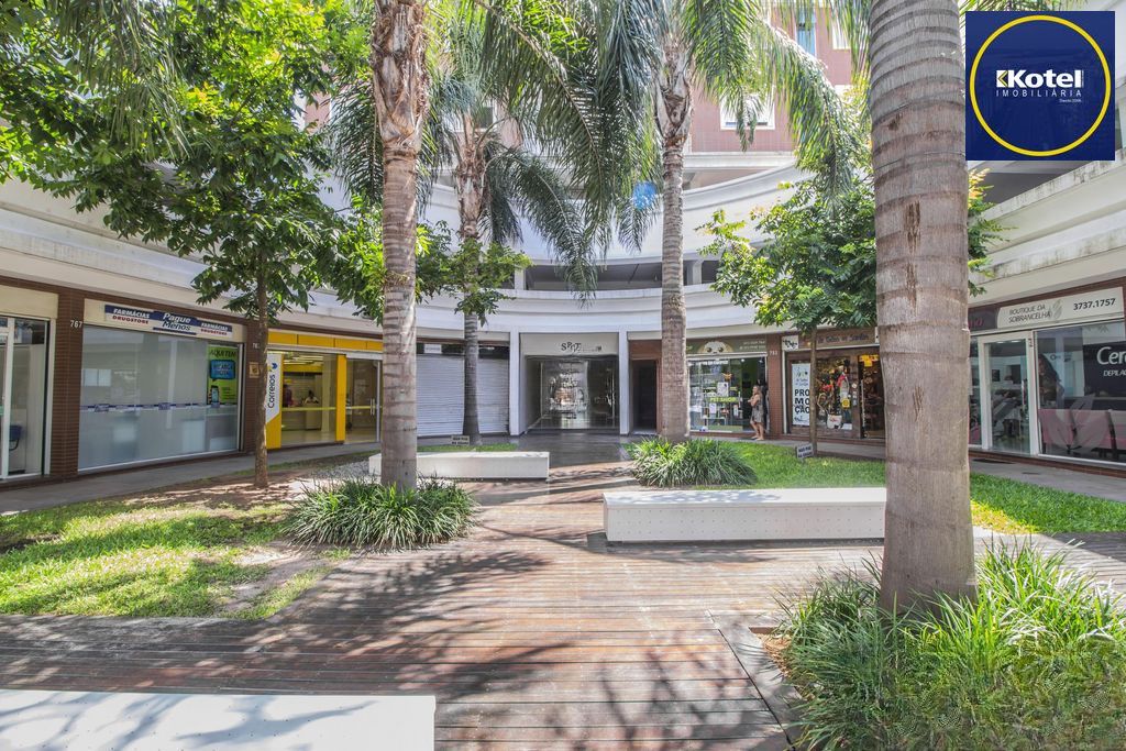 Apartamento 2 dormitórios, 1 vaga, elevador na Rua General Lima e Silva.