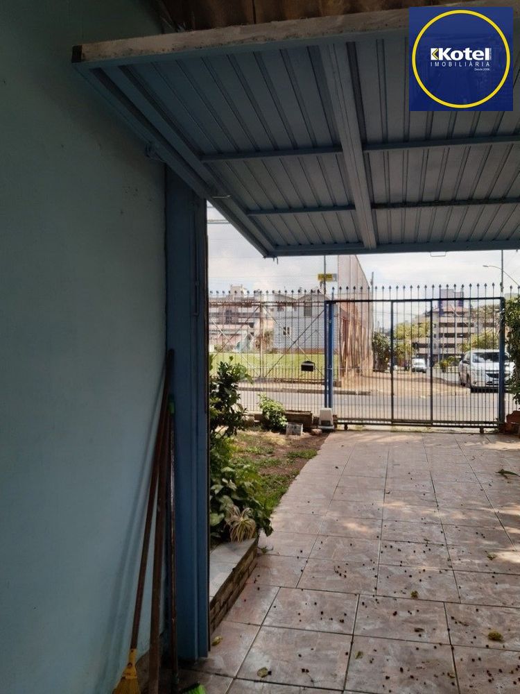 Casa com 3 quartos 230m² à venda no Jardim Planalto Porto Alegre