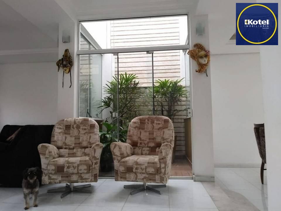 Casa em Condomínio com 3 quartos, 1 suíte e 288m² à venda no Ecoville.
