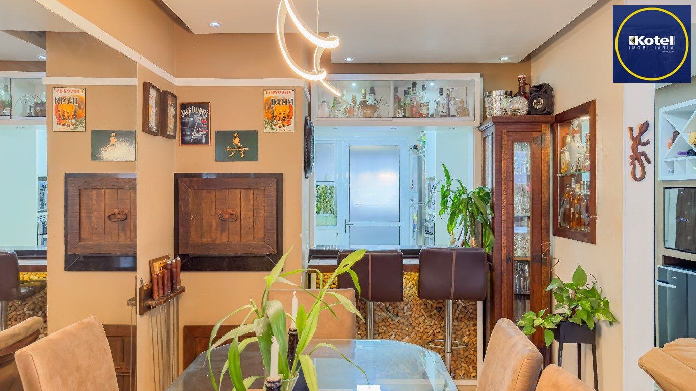 Casa com 4 quartos e 2 vagas em condomínio fechado no Bairro Ecoville.