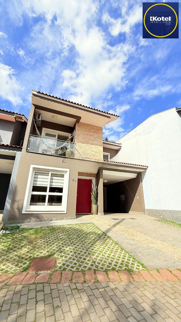 Casa em condomínio 3 dormitórios, 1suíte, 2 vagas, 186m² privativos no Ecoville.