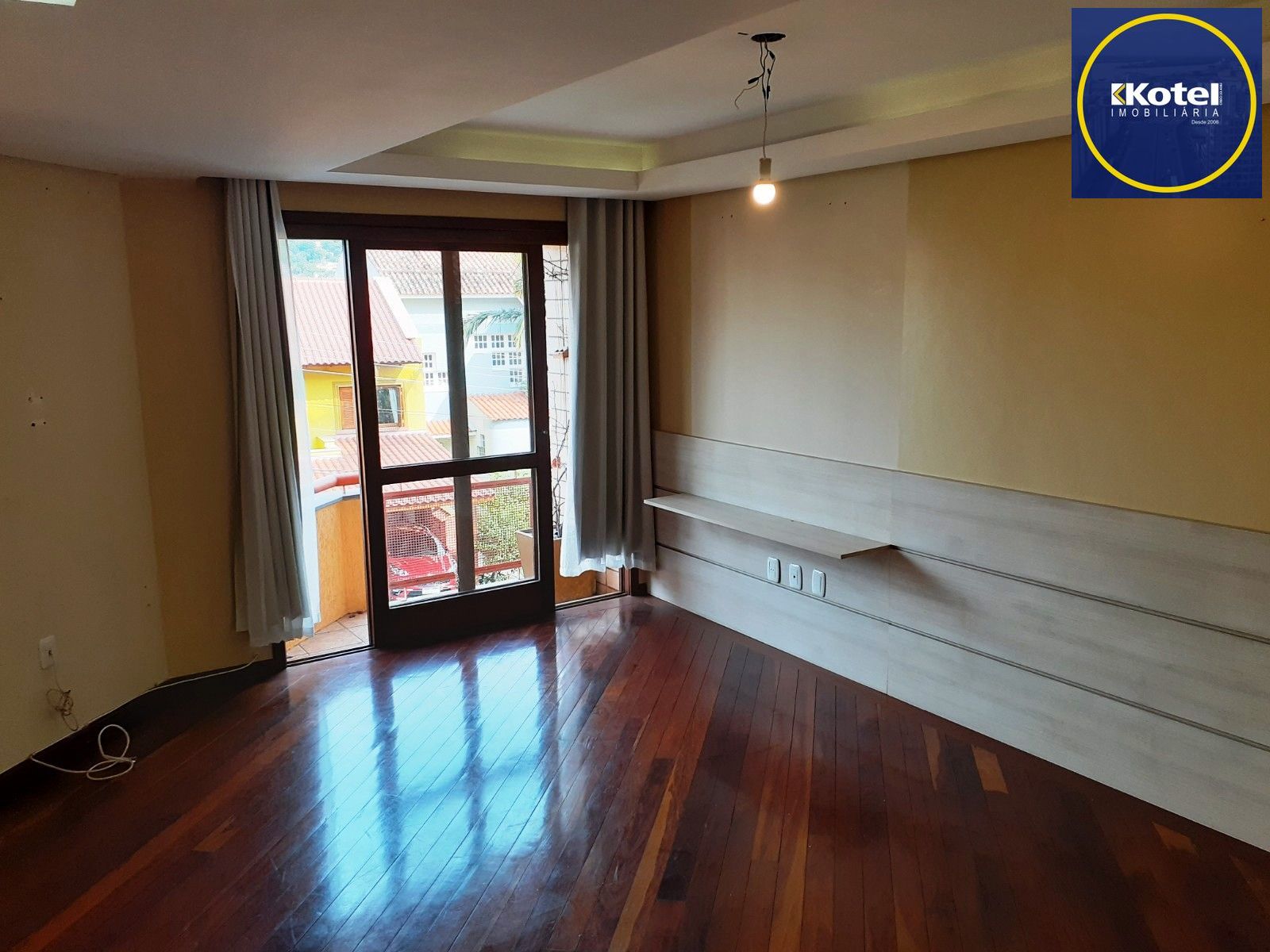 Casa de Condomínio 3 quartos à venda, 160m², Nonoai - Porto Alegre