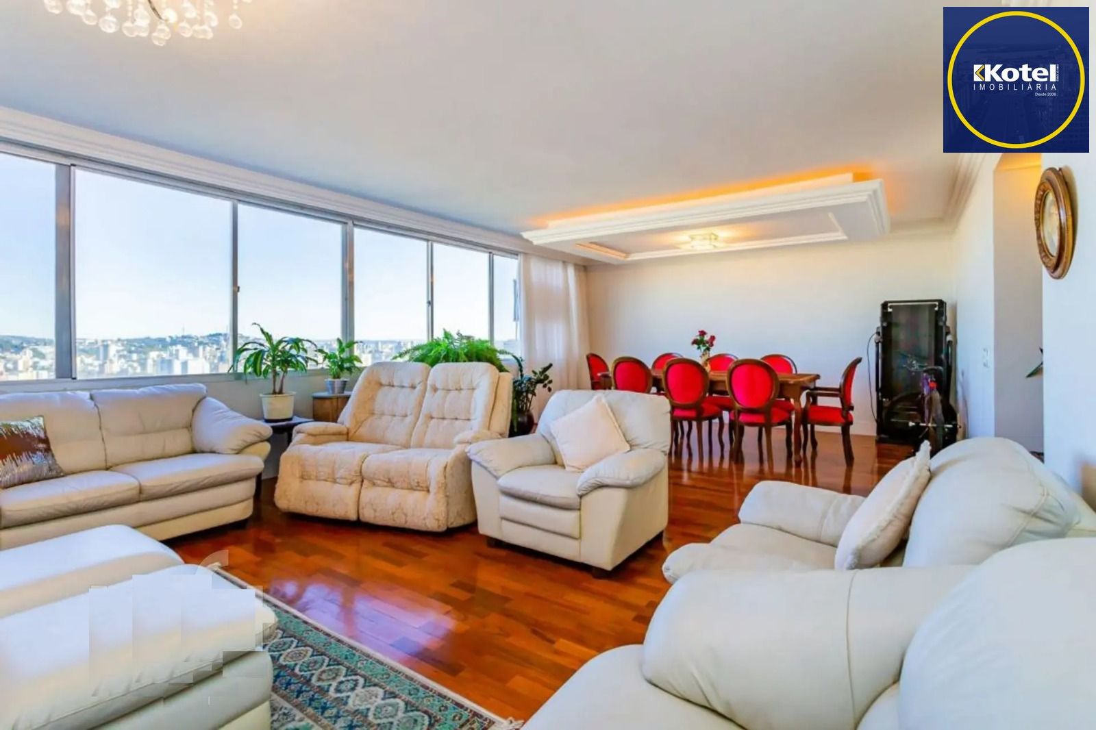 APARTAMENTO 4 DORMITÓRIOS C  1 SUITE  BAIRRO RIO BRANCO PORTO ALEGRE