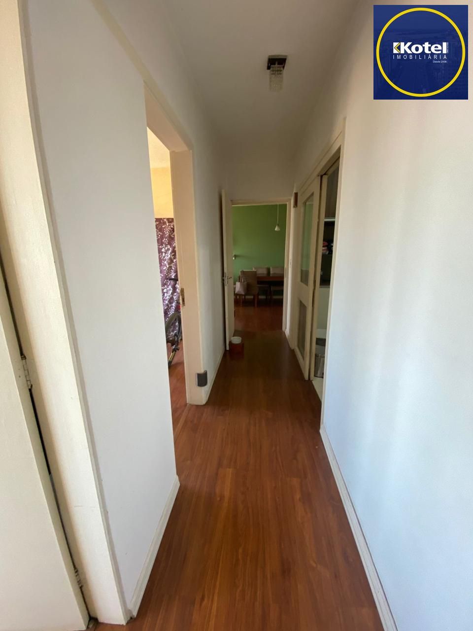 Apartamento Mobiliado a venda / Avenida Independência / 2 Dormitórios