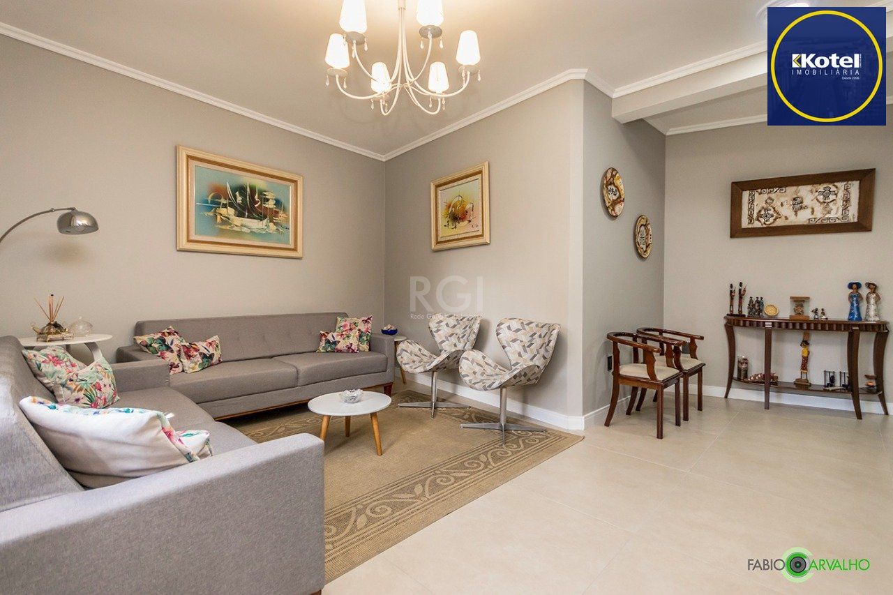 Sobrado para Venda - 335m², 4 dormitórios, sendo 2 suites, 3 vagas - Petrópolis