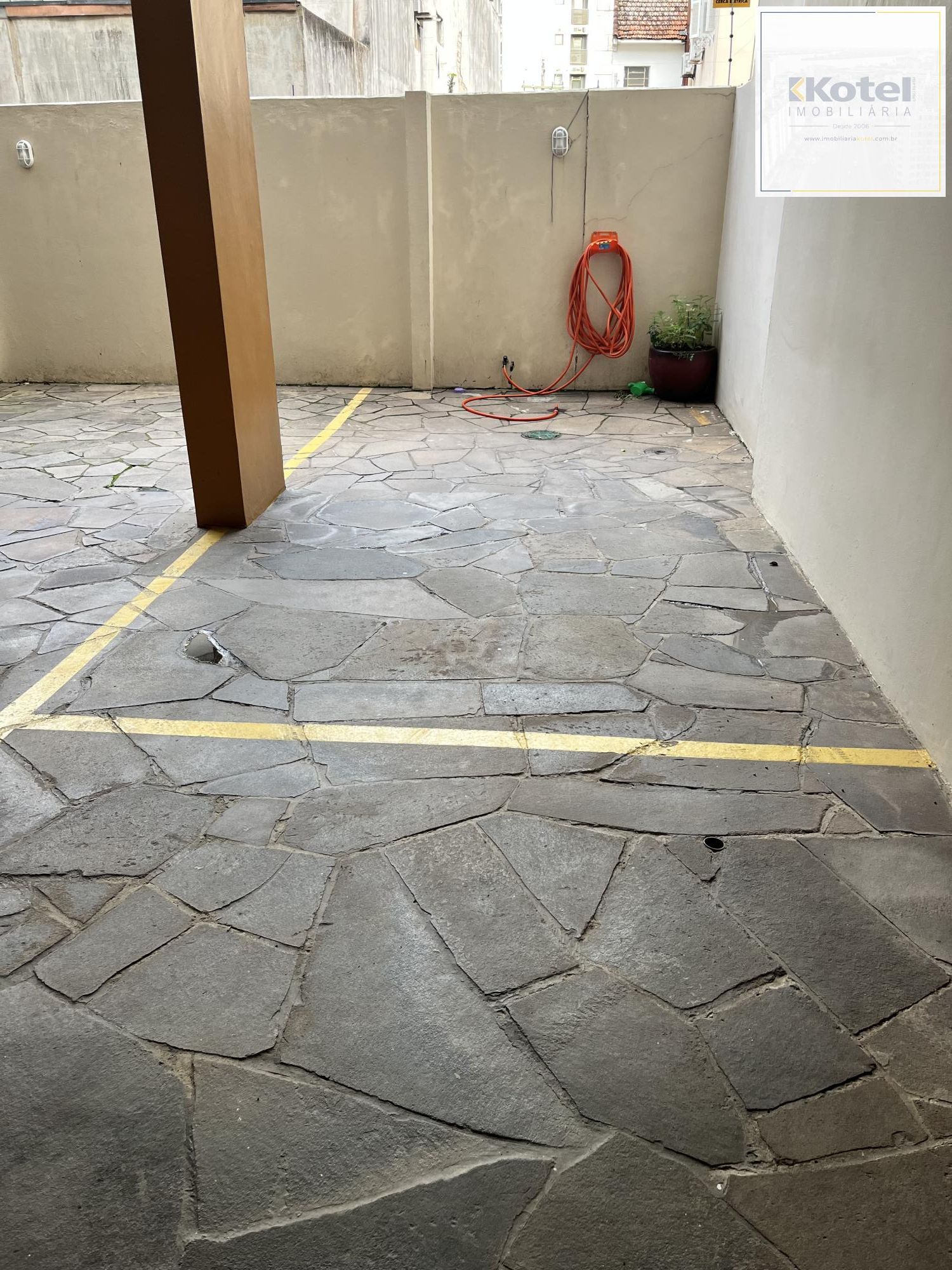 Apartamento de 1 quarto, 2 sacadas e 1 vaga de garagem no bairro Farroupilha POA — foto 3