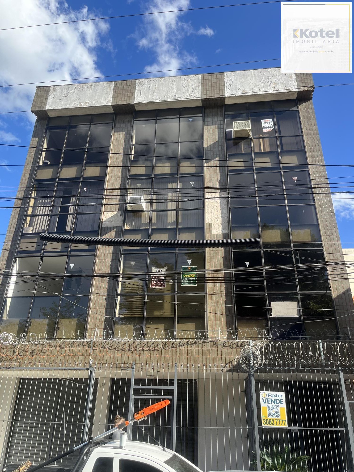 4 salas comerciais