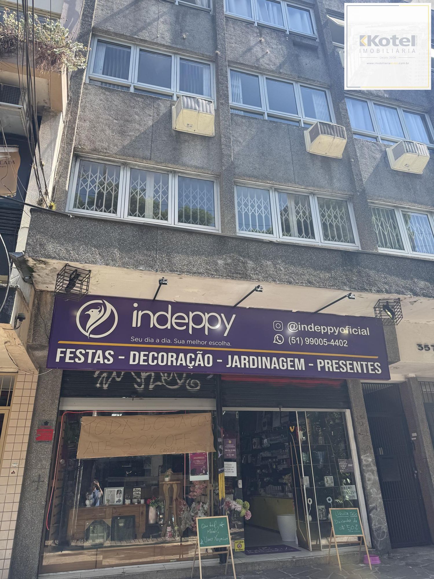 Loja comercial à venda, localizada no coração da Cidade Baixa, em Porto Alegre, RS  11x33