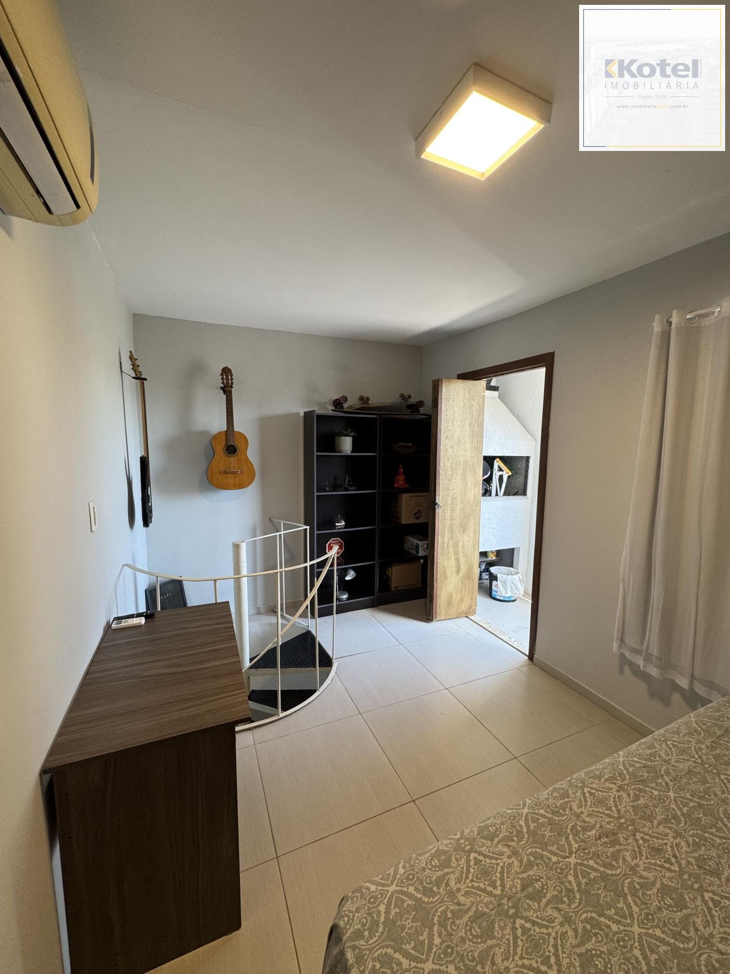 Duplex semimobiliado, desocupado e pronto para morar!