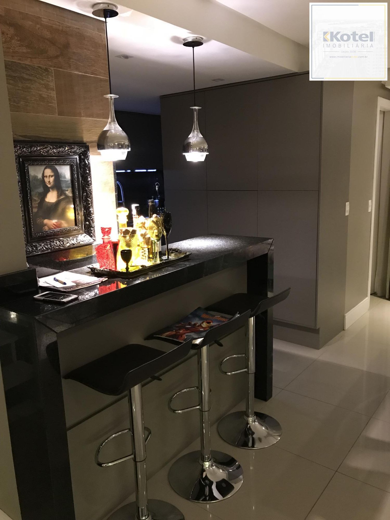 Casa Condominio para Venda - 230.51m², 4 dormitórios, sendo 1 suites, 3 vagas - Pedra Redonda