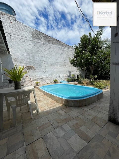 Casa Térrea com 2 Dorms (1 Closet) e Lazer Completo