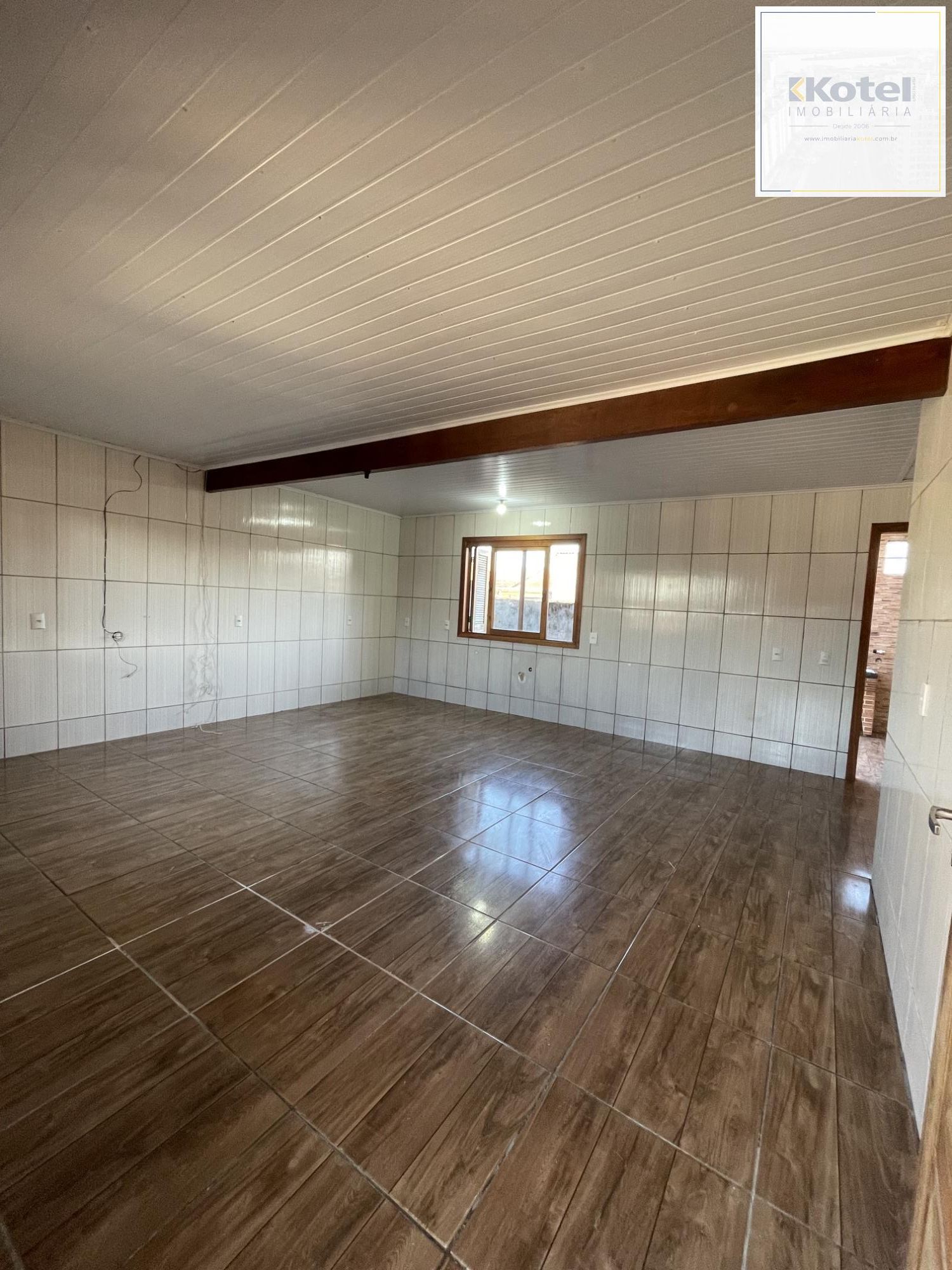 Excelente casa térrea com pátio e vaga para 2 carros!