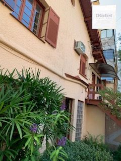 Casa 7 dormitórios 2 vagas de garagem no bairro Petrópolis — foto 3