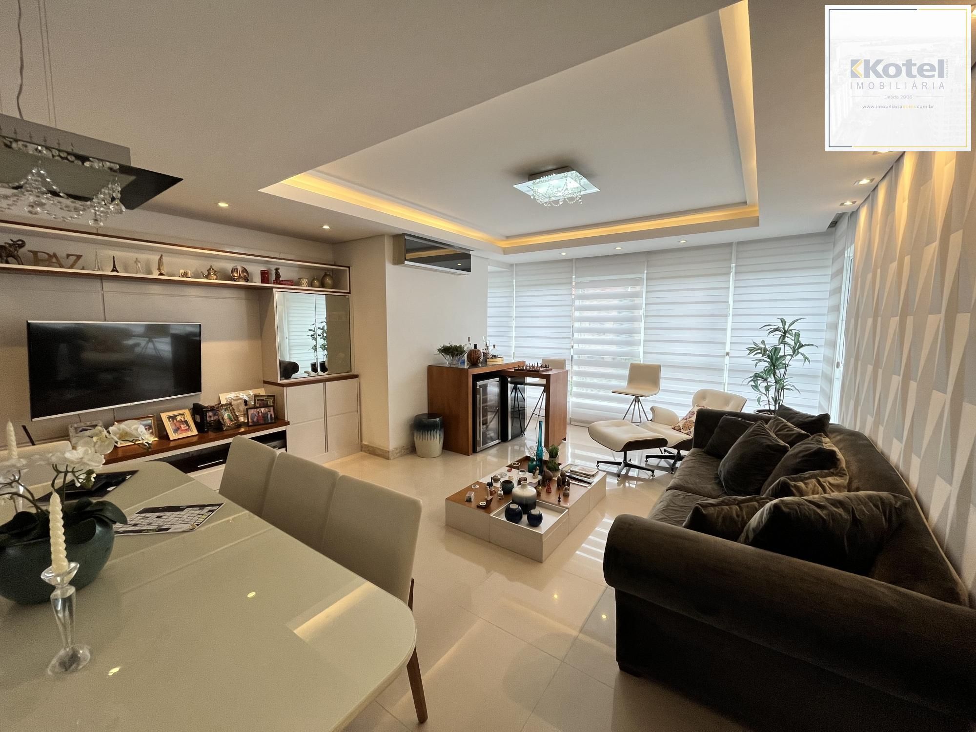Excelente apartamento de 3 dormitórios, suíte, 2 vagas, no Bairro Boa Vista.