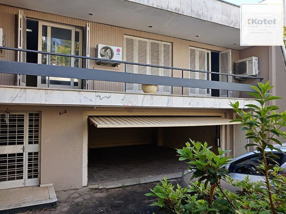 Linda residência no Menino Deus