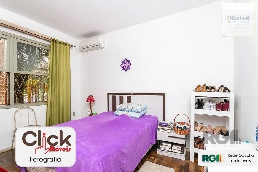 Casa 3 dormitórios, 123,8 m² de área privativa e 2 vaga(s) de garagem. Localizado na Rua/Av. Andaraí, no bairro Passo D Areia em Porto Alegre.