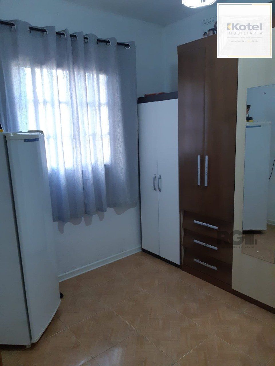 Apartamento térreo de dois dormitórios no bairro Santa Rosa de Lima em Porto Alegre. — foto 5