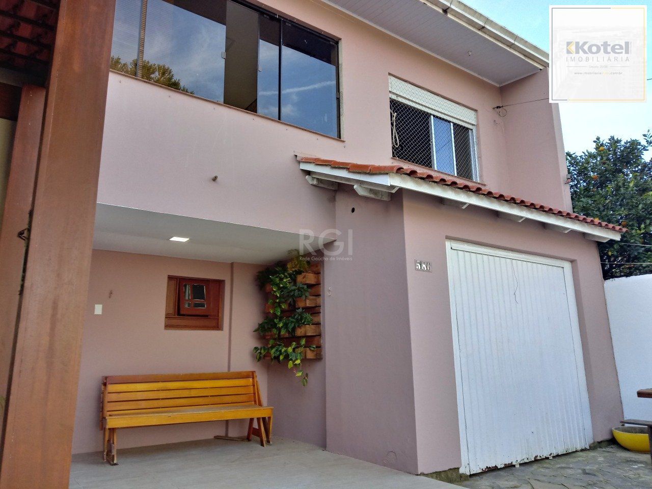 Casa para Venda - 164.1m², 3 dormitórios, 2 vagas - Bom Princípio