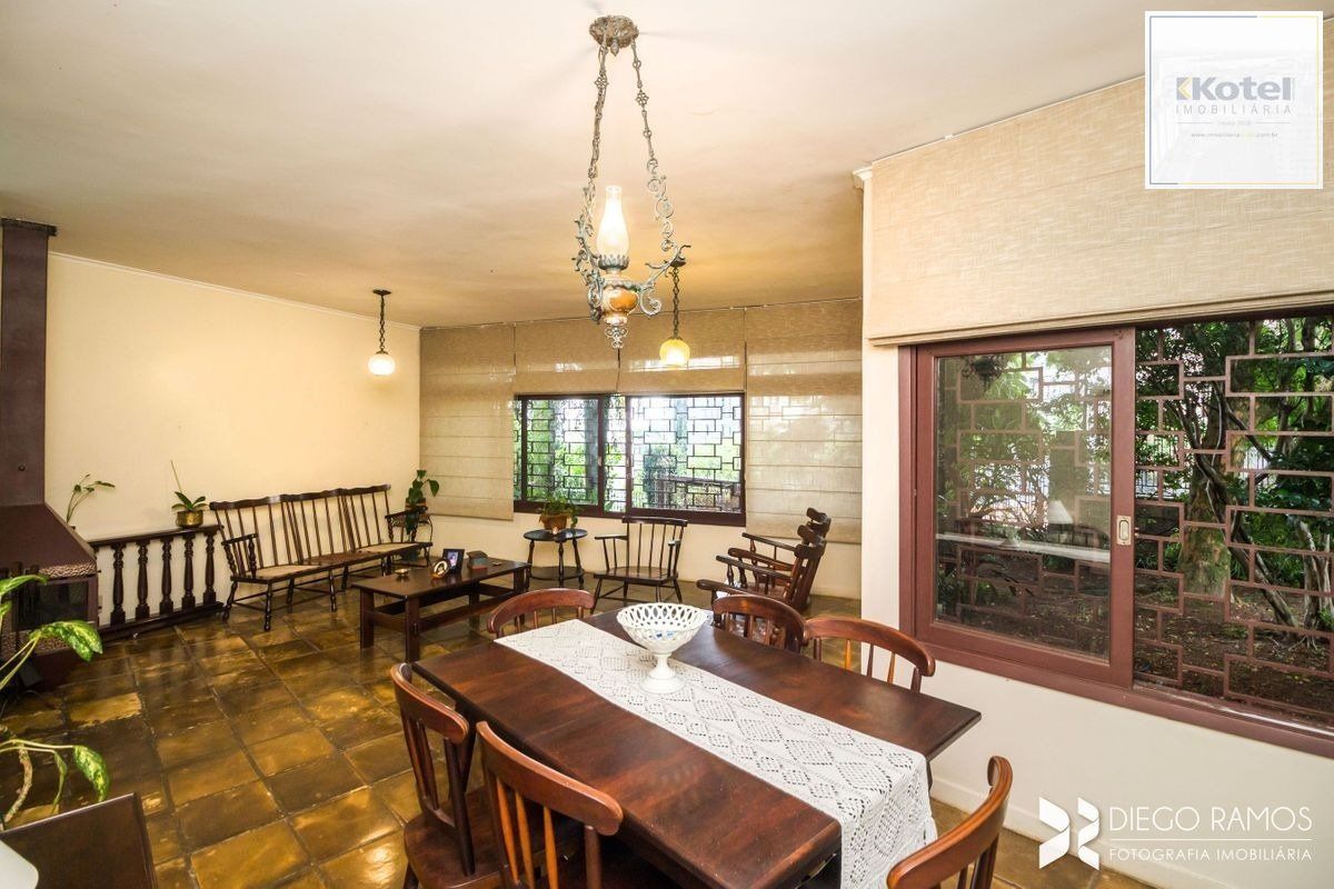 Casa para Venda - 168m², 4 dormitórios, sendo 1 suites, 3 vagas - Menino Deus — foto 3