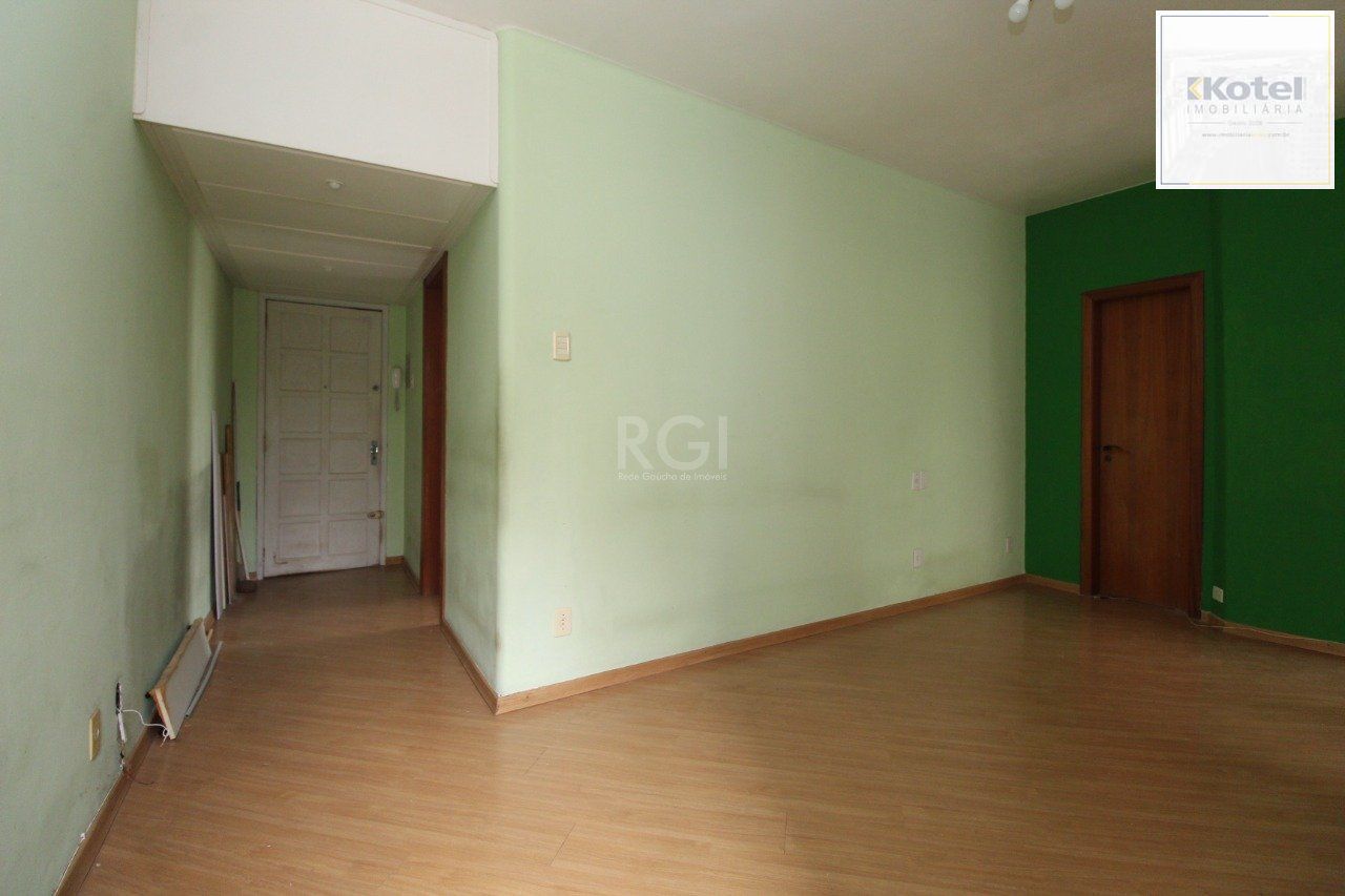 Apartamento para Venda - 61.8m², 2 dormitórios, sendo 1 suites, Cidade Baixa