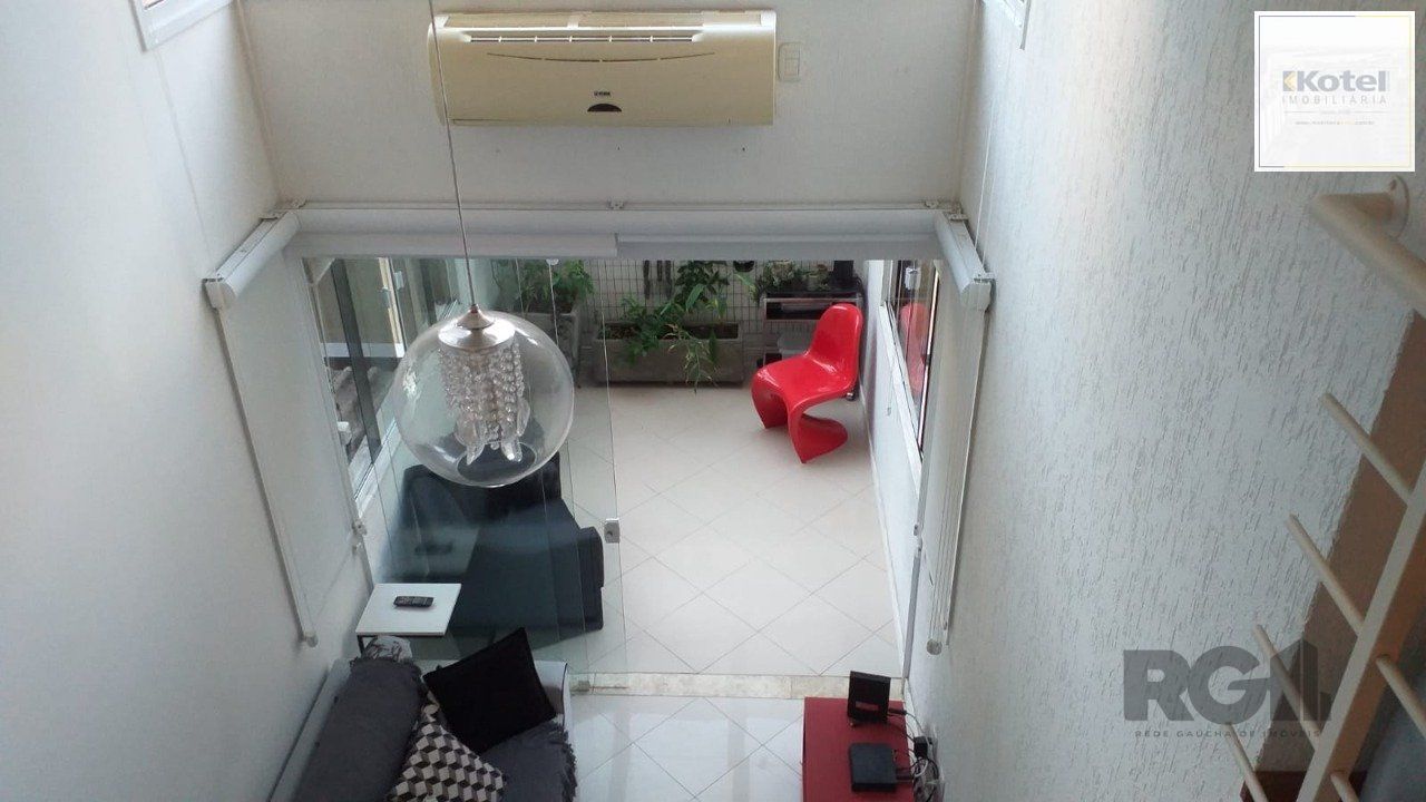 Ótimo Loft ou 1 dormitório e gabinete garagem no Rio Branco