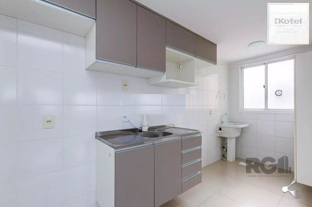 Apartamento 2 dormitórios, sendo 1 suíte, 69 m² de área privativa e 1 vaga(s) de garagem. Localizado na Rua/Av. Dom Claudio Jose Goncalves Ponce De Leao, no bairro Vila Ipiranga em Porto Alegre. — foto 3