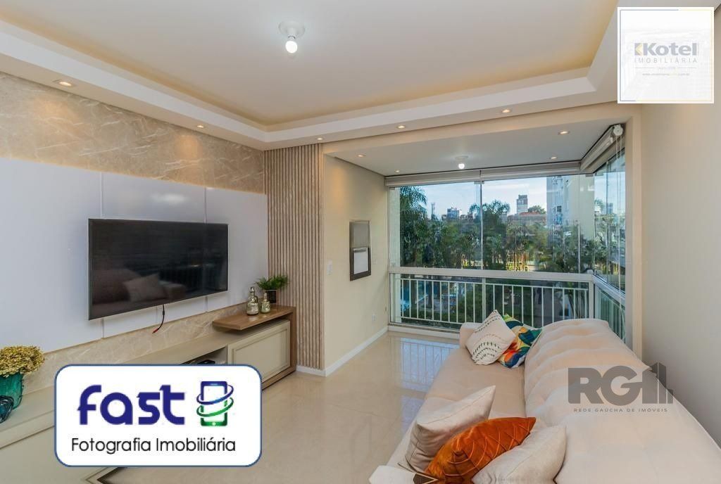 Apartamento 3 quartos, sendo 1 suíte, 82 m² de área privativa e 2 vagas de garagem individuais. Localizado na Rua/Av. Grecia, no bairro Passo D Areia em Porto Alegre.