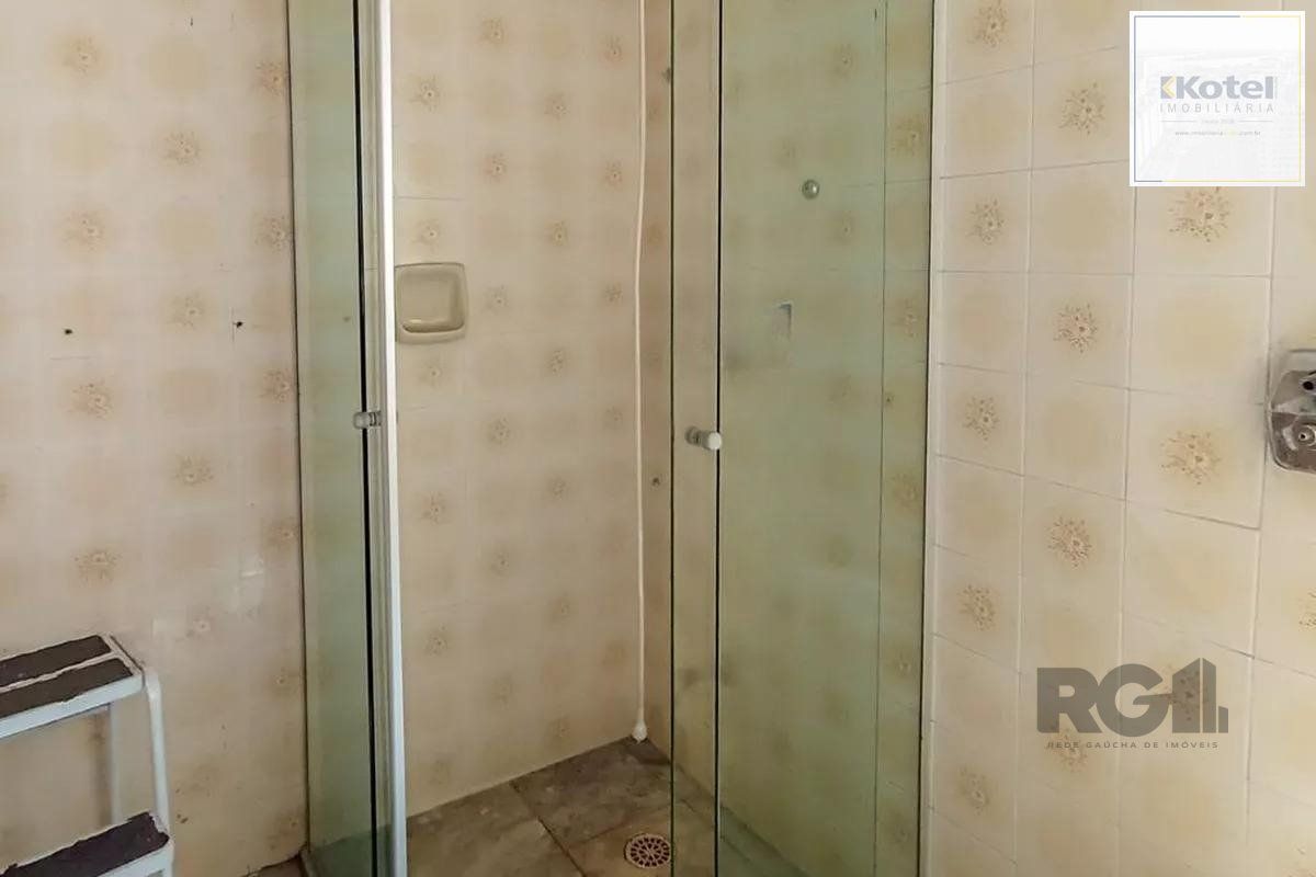 Apartamento amplo com dois dormitórios no bairro Rio Branco  em Porto Alegre.