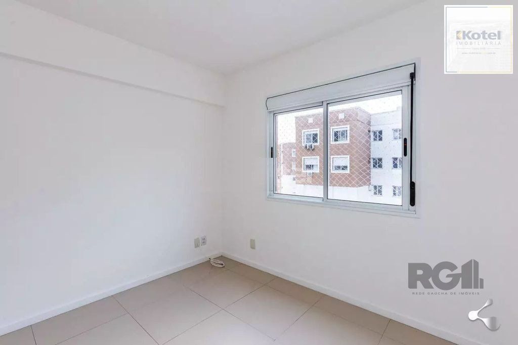Apartamento 2 dormitórios, sendo 1 suíte, 69 m² de área privativa e 1 vaga(s) de garagem. Localizado na Rua/Av. Dom Claudio Jose Goncalves Ponce De Leao, no bairro Vila Ipiranga em Porto Alegre. — foto 5