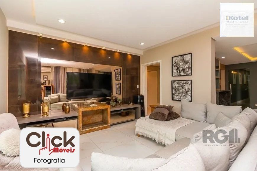Apartamento 4 dormitórios, sendo 1 suíte, 193 m² de área privativa e 2 vaga(s) de garagem. Localizado na Rua/Av. Carlos Gomes, no bairro Auxiliadora em Porto Alegre. — foto 3