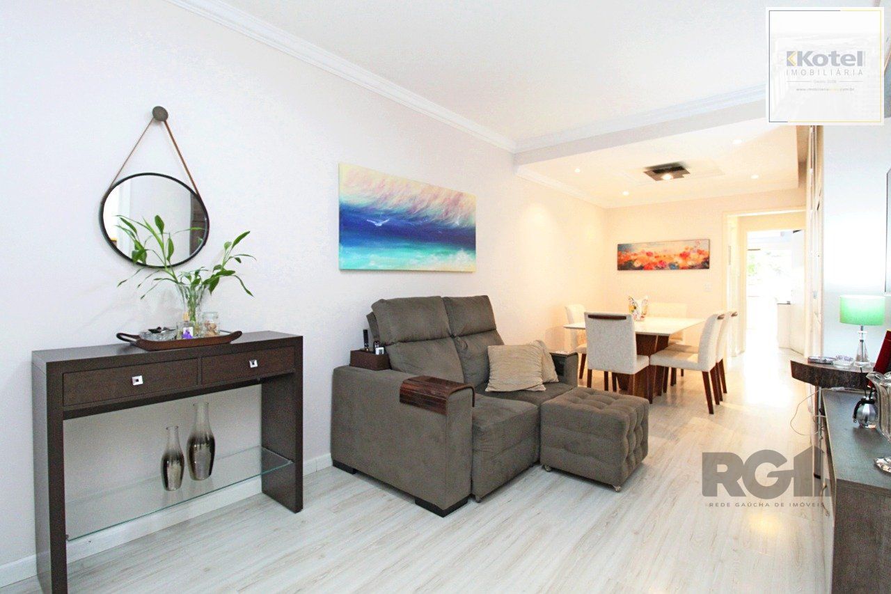 Apartamento de dois dormitórios e dois banheiros no bairro Bom Fim / Rio Branco em Porto Alegre!