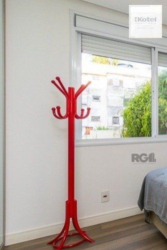 Apartamento 2 dormitórios, suíte, 83 m² e 2 vaga(s) de garagem. .