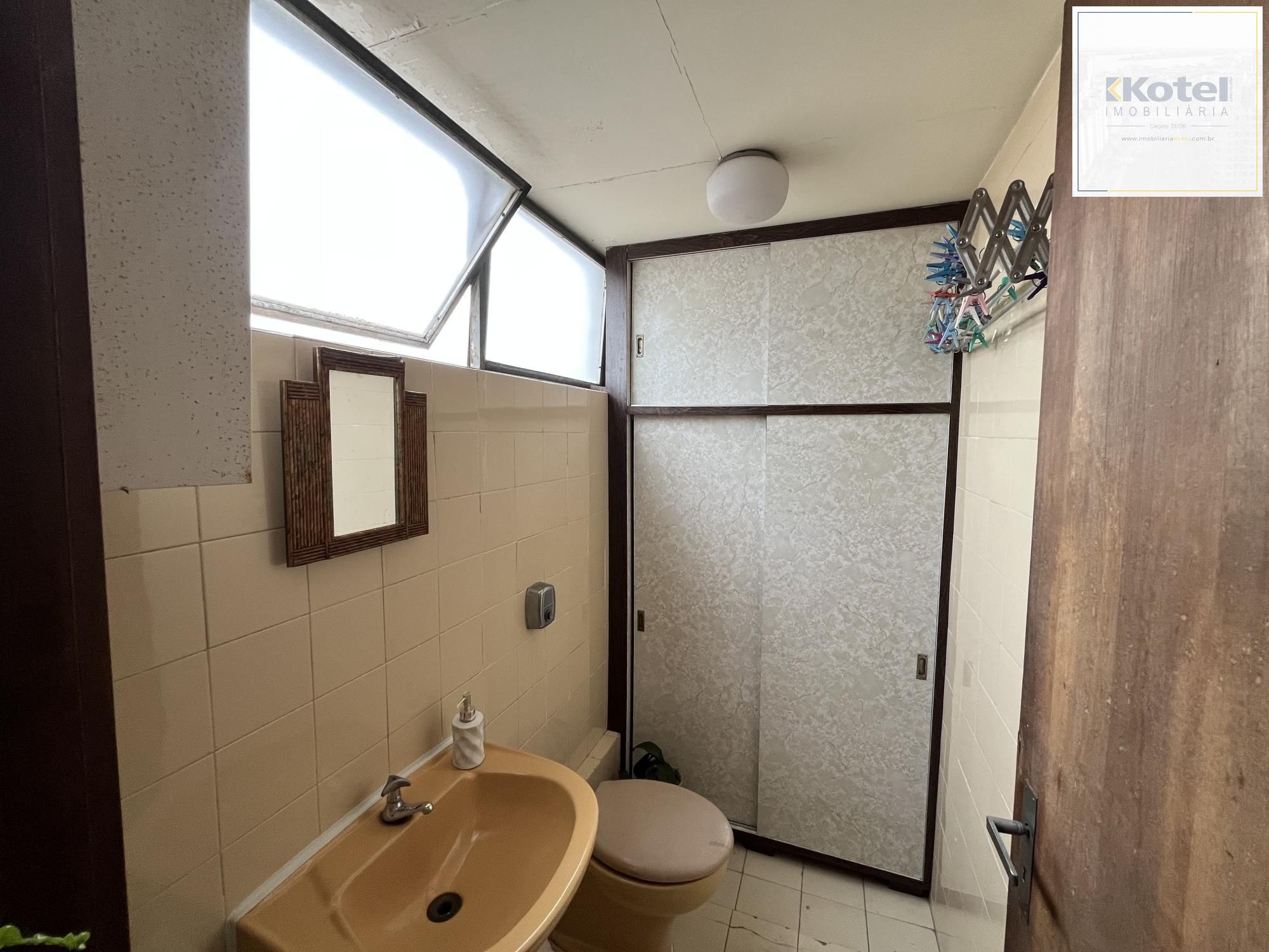 Apartamento de dois quartos com suíte no bairro Menino Deus em Porto Alegre — foto 5
