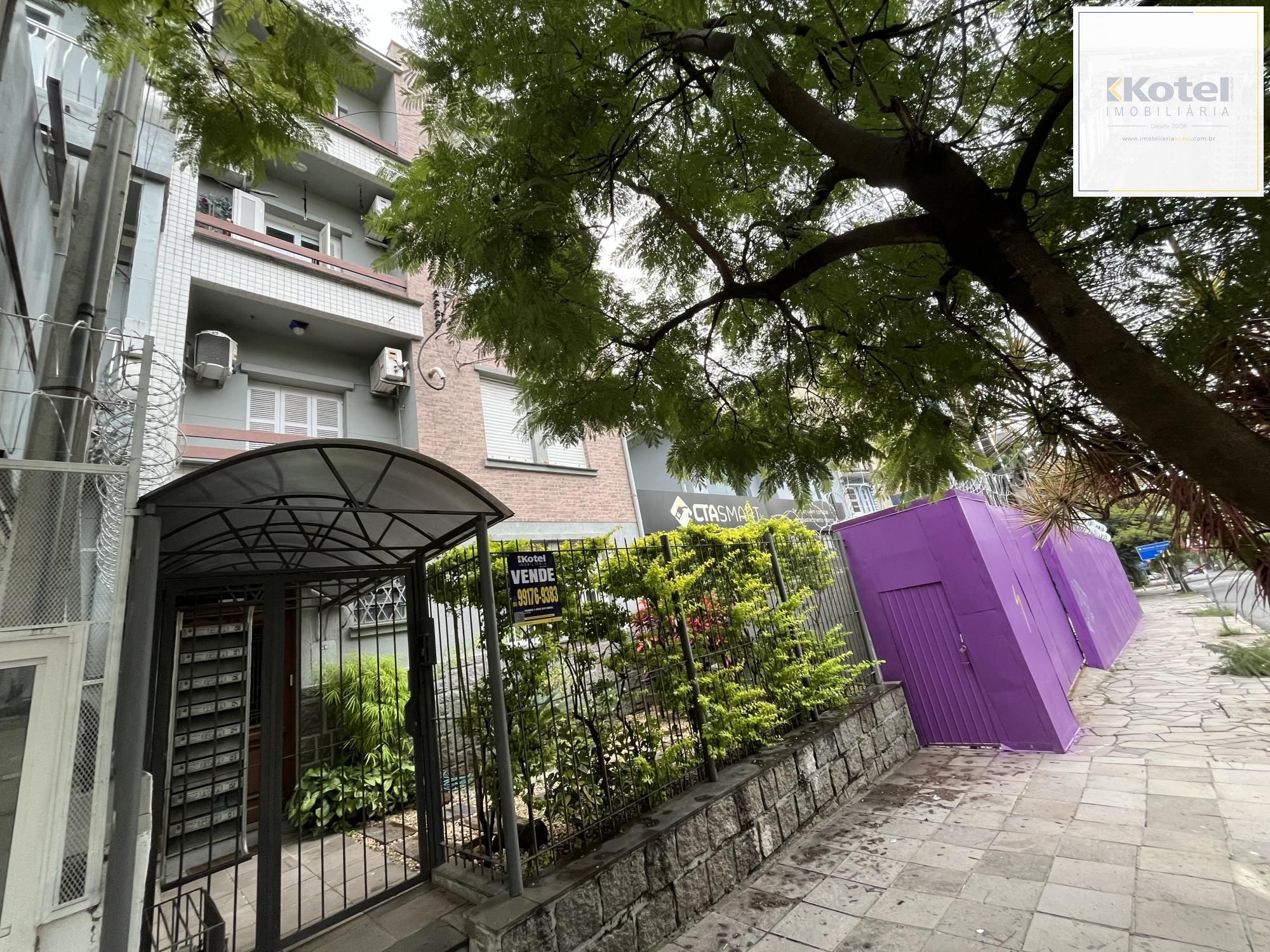 Apartamento de 3 quartos com dependência de empregada bairro Moinhos de Vento