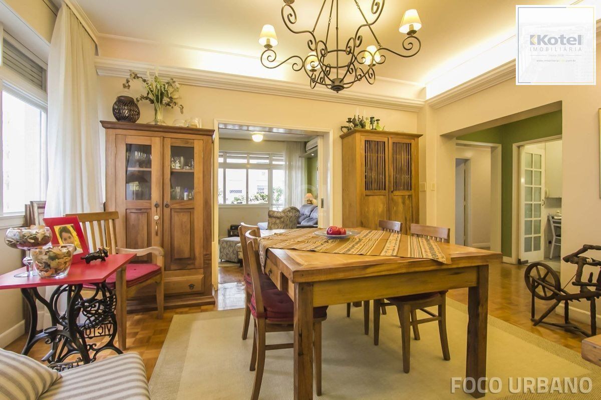 Apartamento para Venda - 155m², 4 dormitórios, sendo 1 suites, 1 vaga - Bom Fim