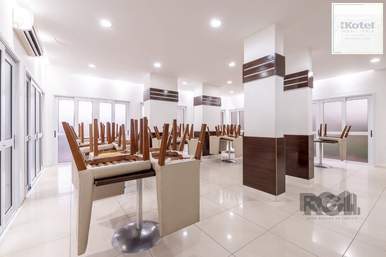 Apartamento 3 dormitórios, sendo 1 suíte, 66 m² de área privativa e 1 vaga(s) de garagem. Localizado na Rua/Av. Dom Claudio Jose Goncalves Ponce De Leao, no bairro Vila Ipiranga em Porto Alegre. — foto 2