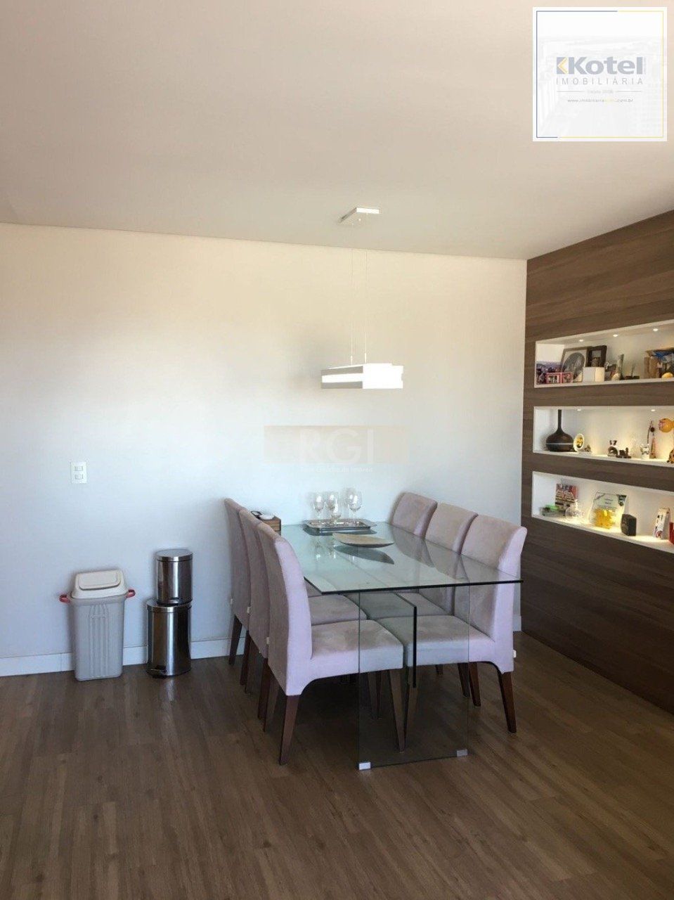 Apartamento para Venda - 82.28m², 2 dormitórios, sendo 1 suite, 2 vagas - Jardim Lindóia