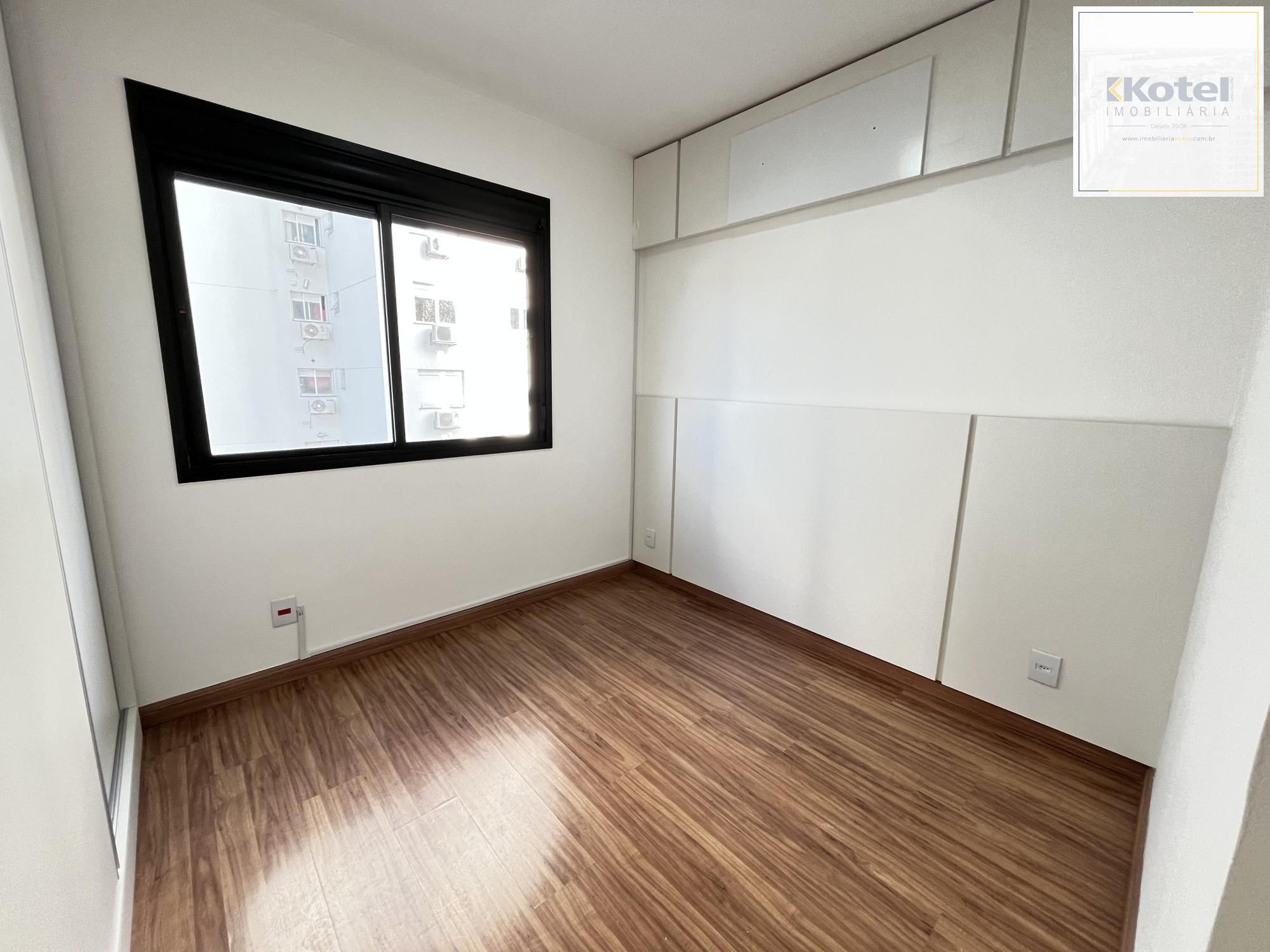 Apartamento de 2 quartos, suite e com uma vaga de garagem