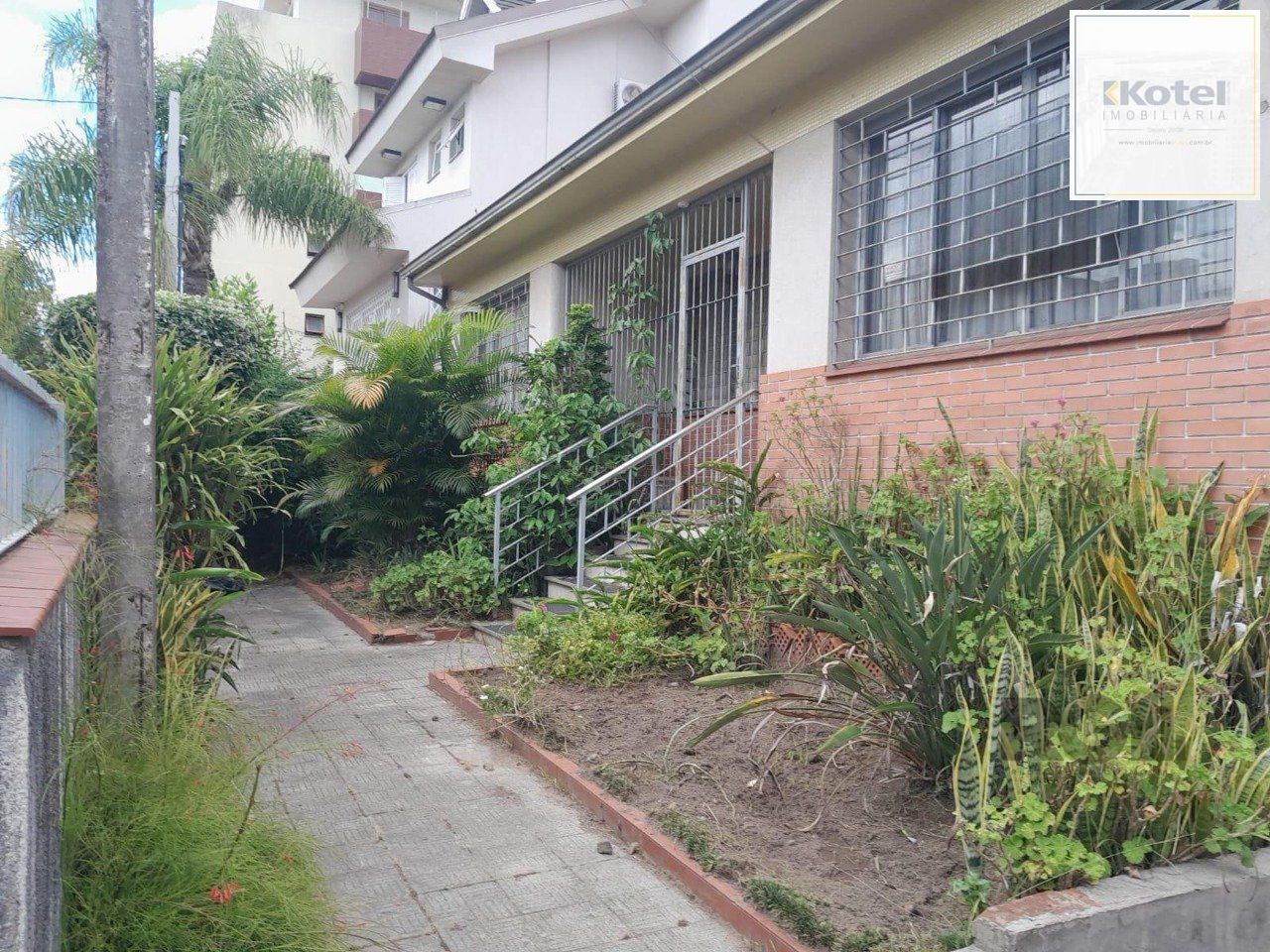 Casa de 5vquartos e 3 vagas de garagem no bairro Santana em Porto Alegre — foto 4